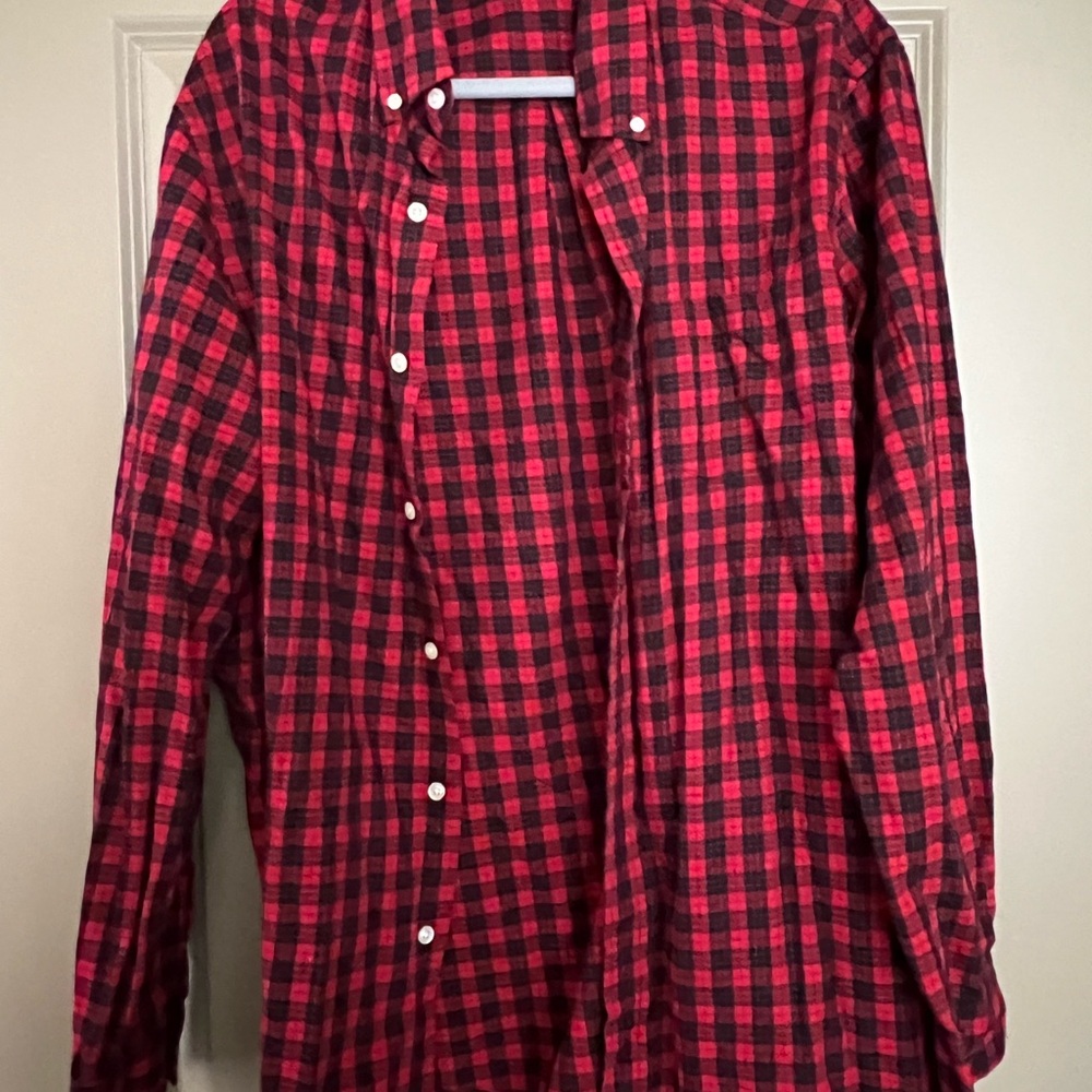 CHAPS Red and Black Checkered Men's Shirt